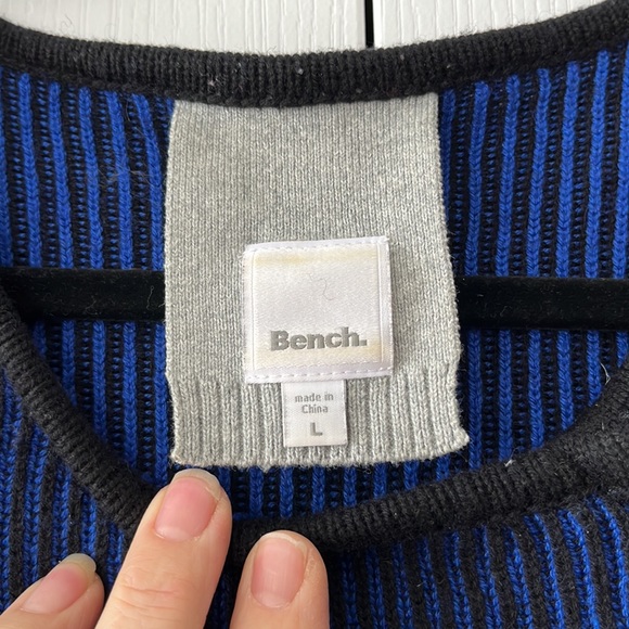 GUC Bench Cardigan - Picture 3 of 13